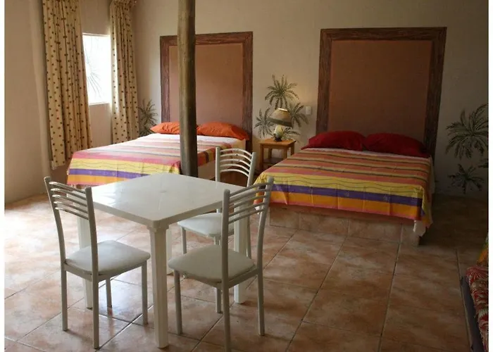 Flamingo Cabinas Hotel