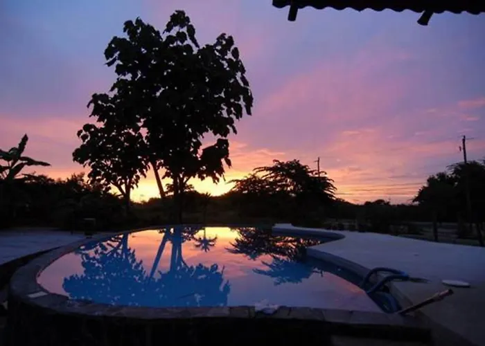 Hotel Flamingo Cabinas 3*